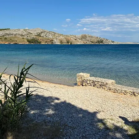 Stunning In Smokvica * Smokvica (Pag)