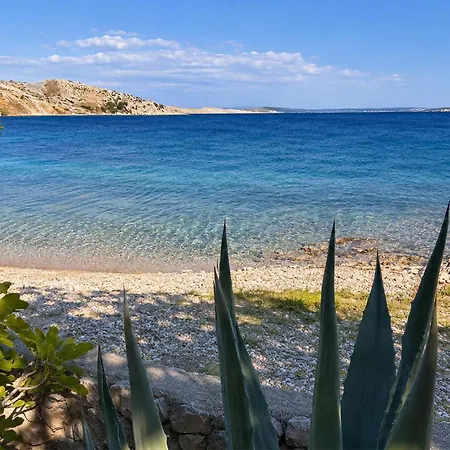 Stunning In Smokvica * Smokvica (Pag)